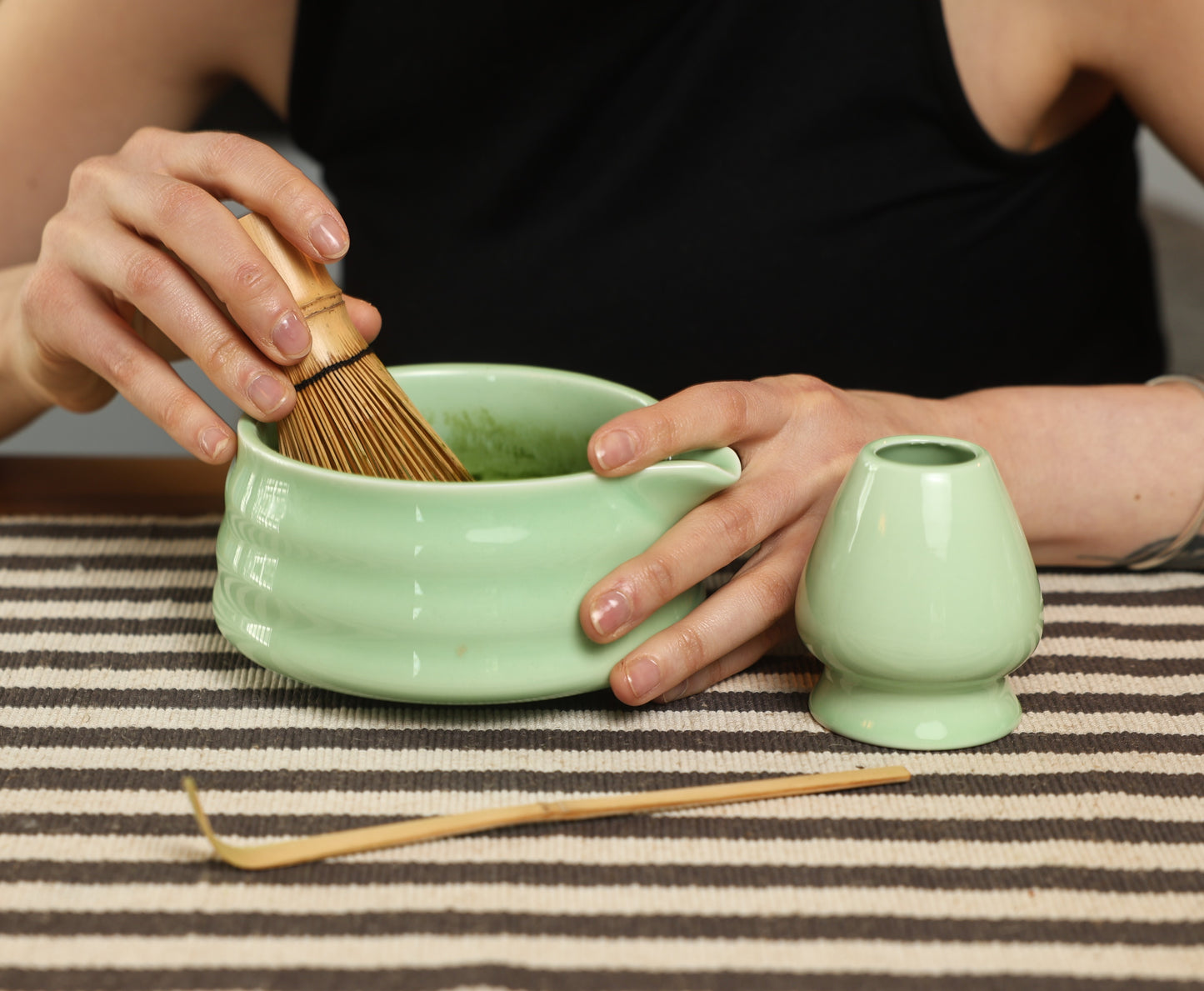 Sakura Matcha Set aus Keramik – mit kulinarischem Matcha